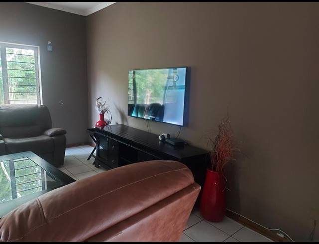 3 BEDROOM HOUSE FOR SALE IN BIRDSWOOD